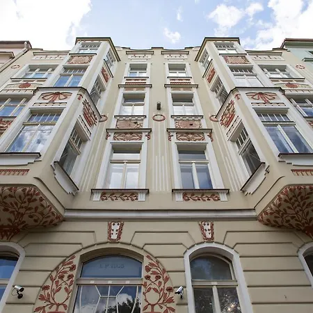 Sunny Vinohrady *