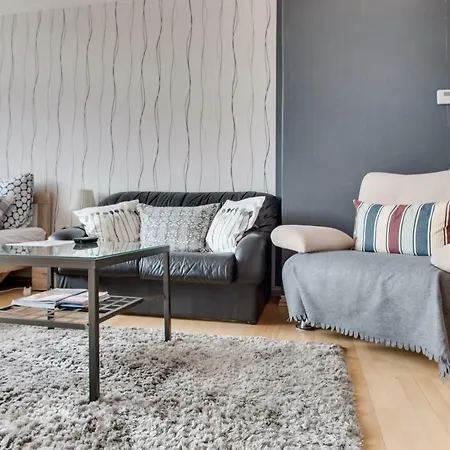 Sunny Vinohrady Apartment